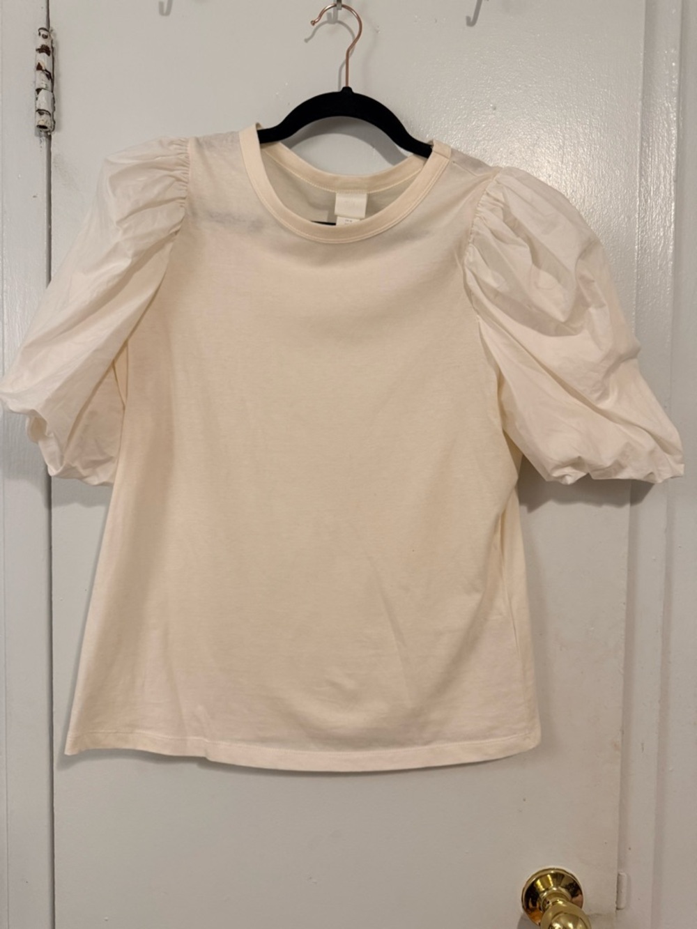 H&M Ivory Puff Sleeve Tee